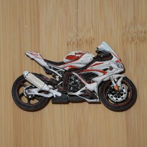 Moto blanche bois - 10 cm - 19 €